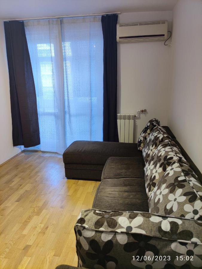 Fabian Central Apartment Бухарест Экстерьер фото