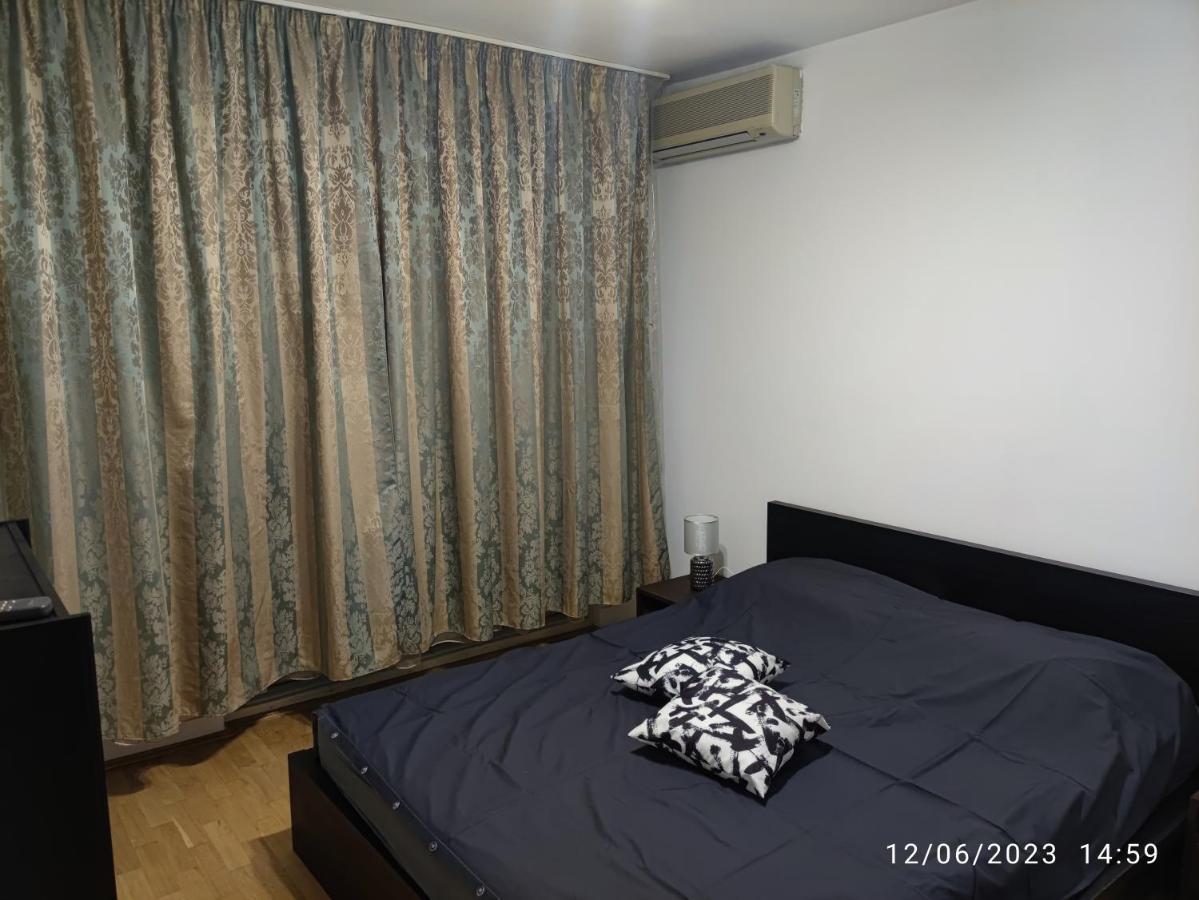 Fabian Central Apartment Бухарест Экстерьер фото